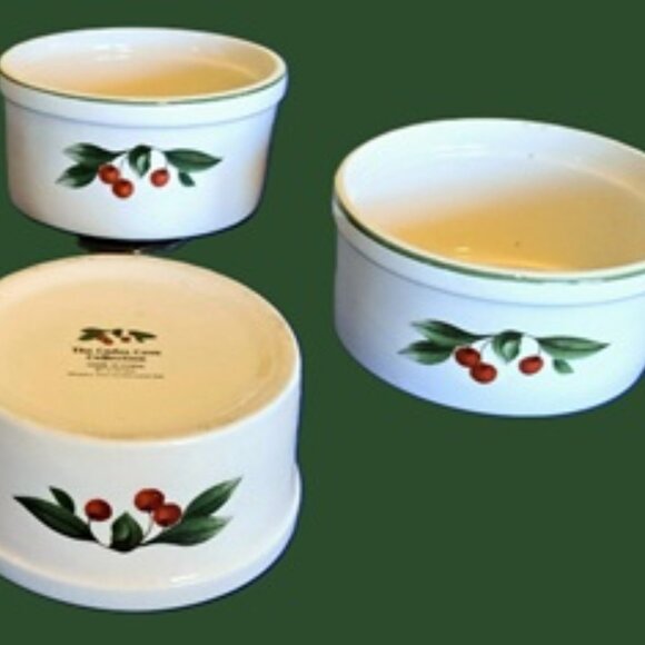 Individual Apple Souffle Cups/Ramekins - Picture 2 of 7